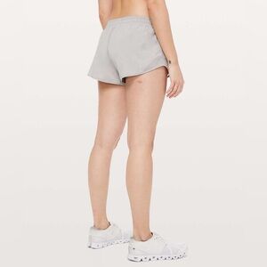 Lululemon Hotty Hot Short 2.5”